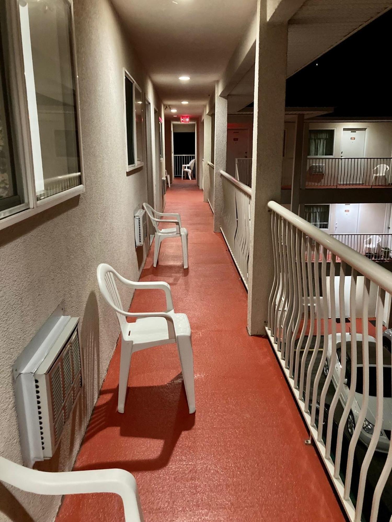 Motel 99 แกรนด์ฟอร์คส์ ภายนอก รูปภาพ