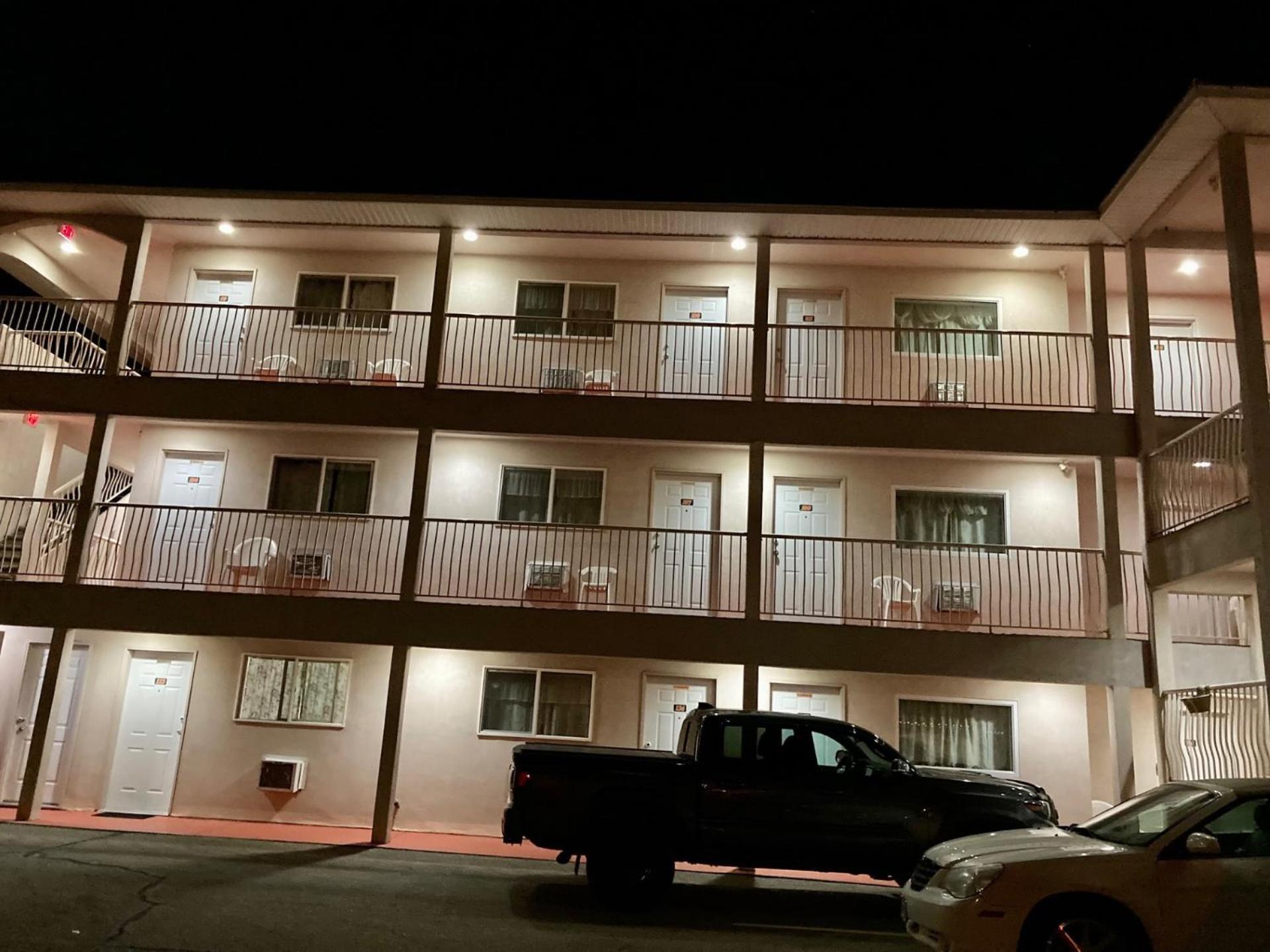 Motel 99 แกรนด์ฟอร์คส์ ภายนอก รูปภาพ