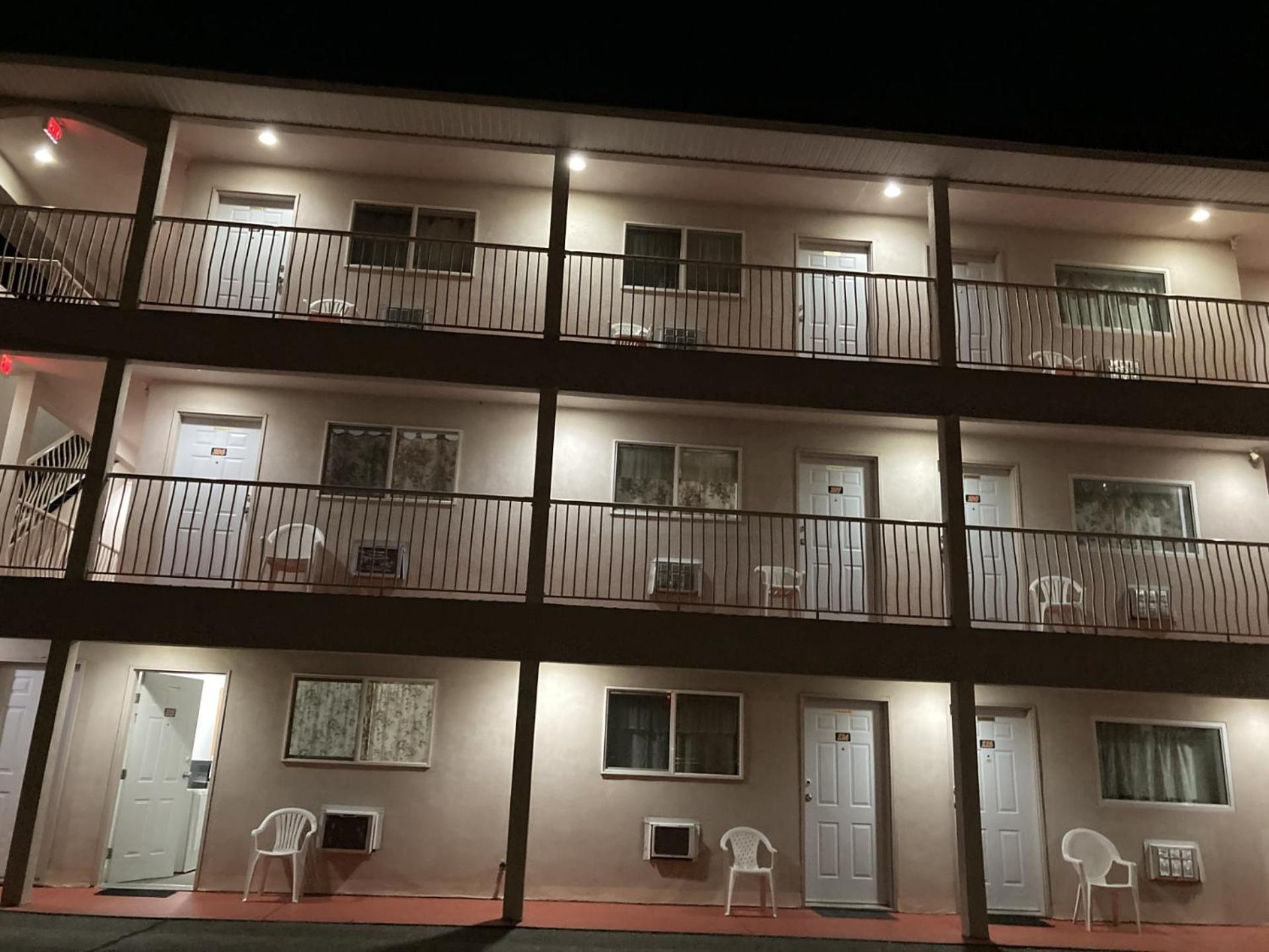 Motel 99 แกรนด์ฟอร์คส์ ภายนอก รูปภาพ