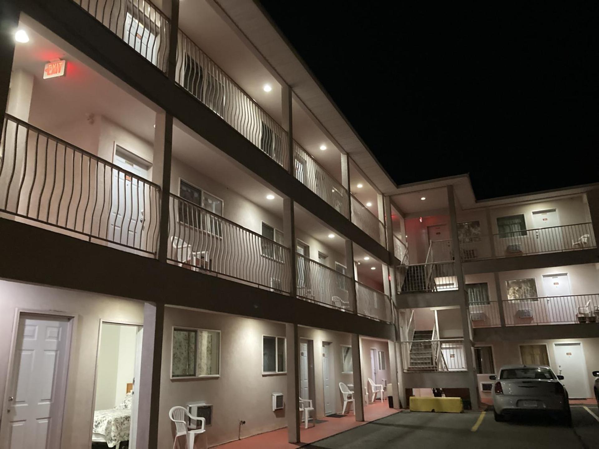 Motel 99 แกรนด์ฟอร์คส์ ภายนอก รูปภาพ