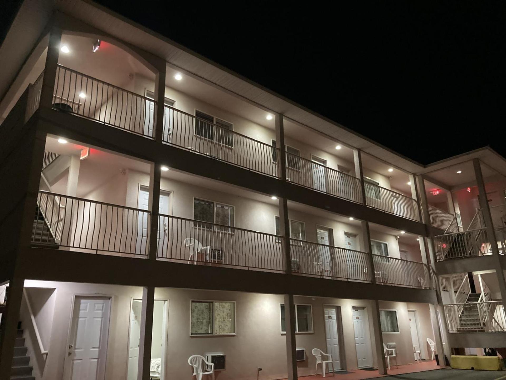 Motel 99 แกรนด์ฟอร์คส์ ภายนอก รูปภาพ